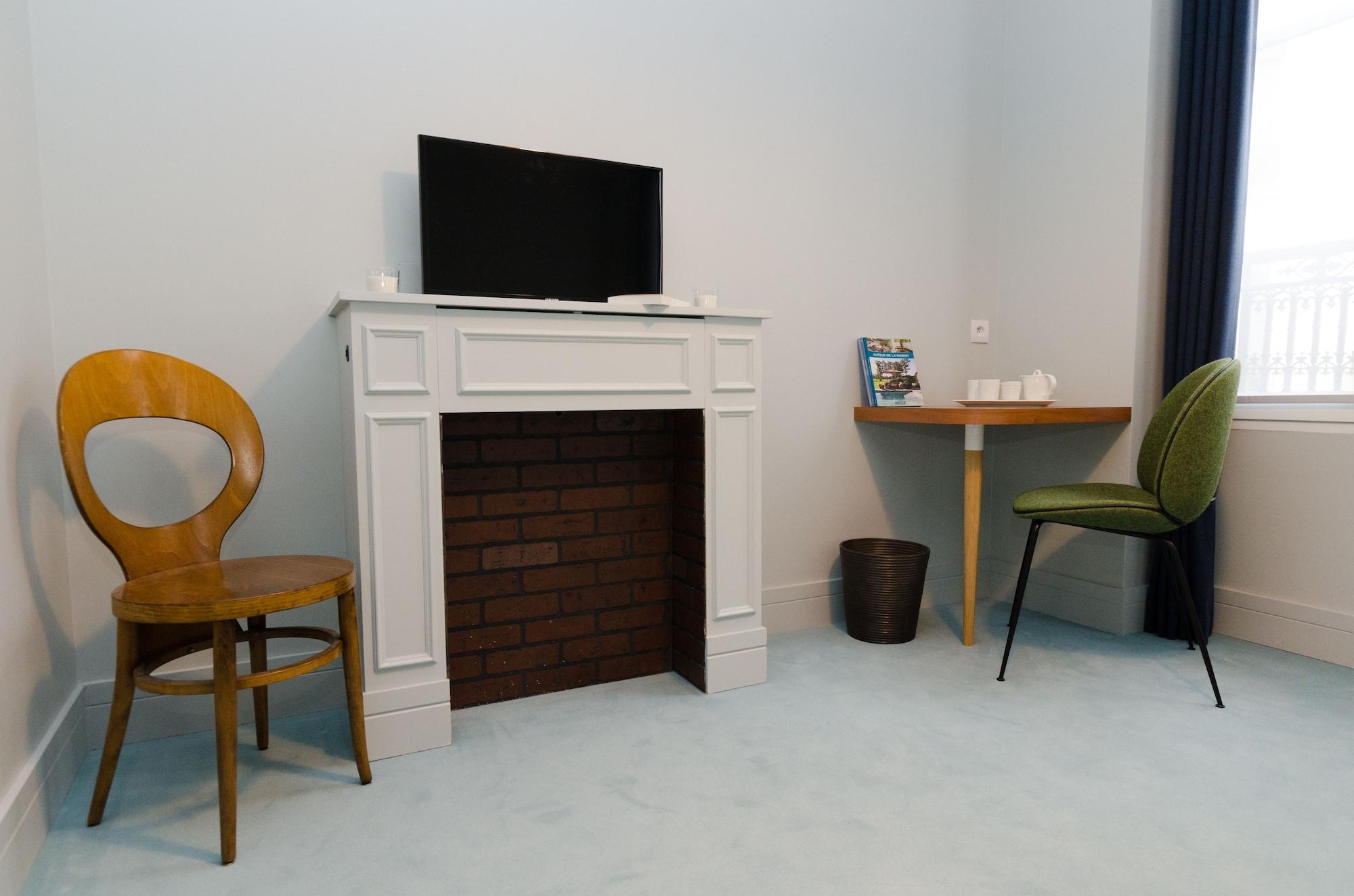 Hotel Celeste Batignolles Montmartre パリ エクステリア 写真