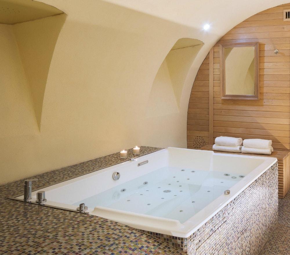 Hotel Celeste Batignolles Montmartre パリ エクステリア 写真